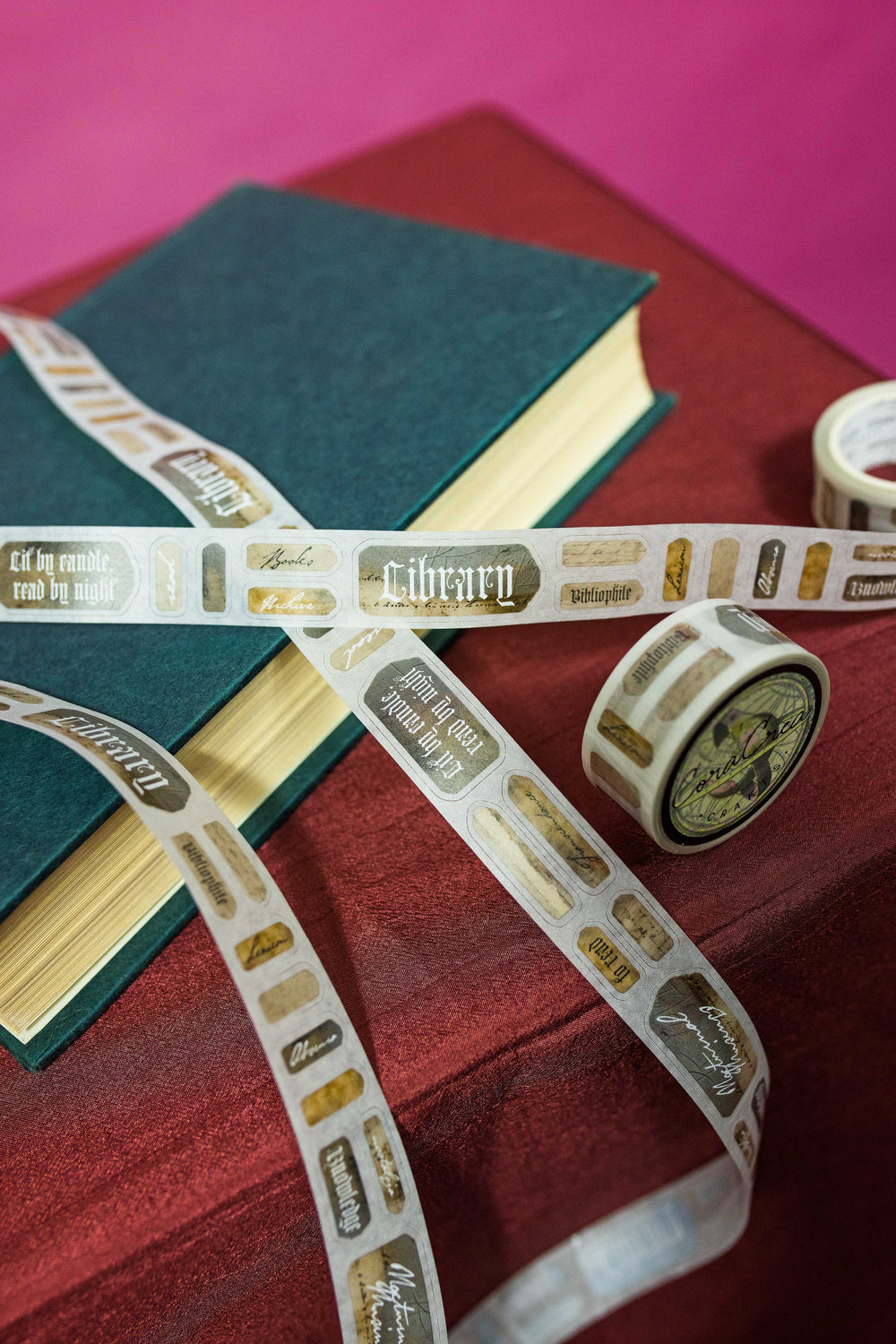 Academia Peel Off Labels