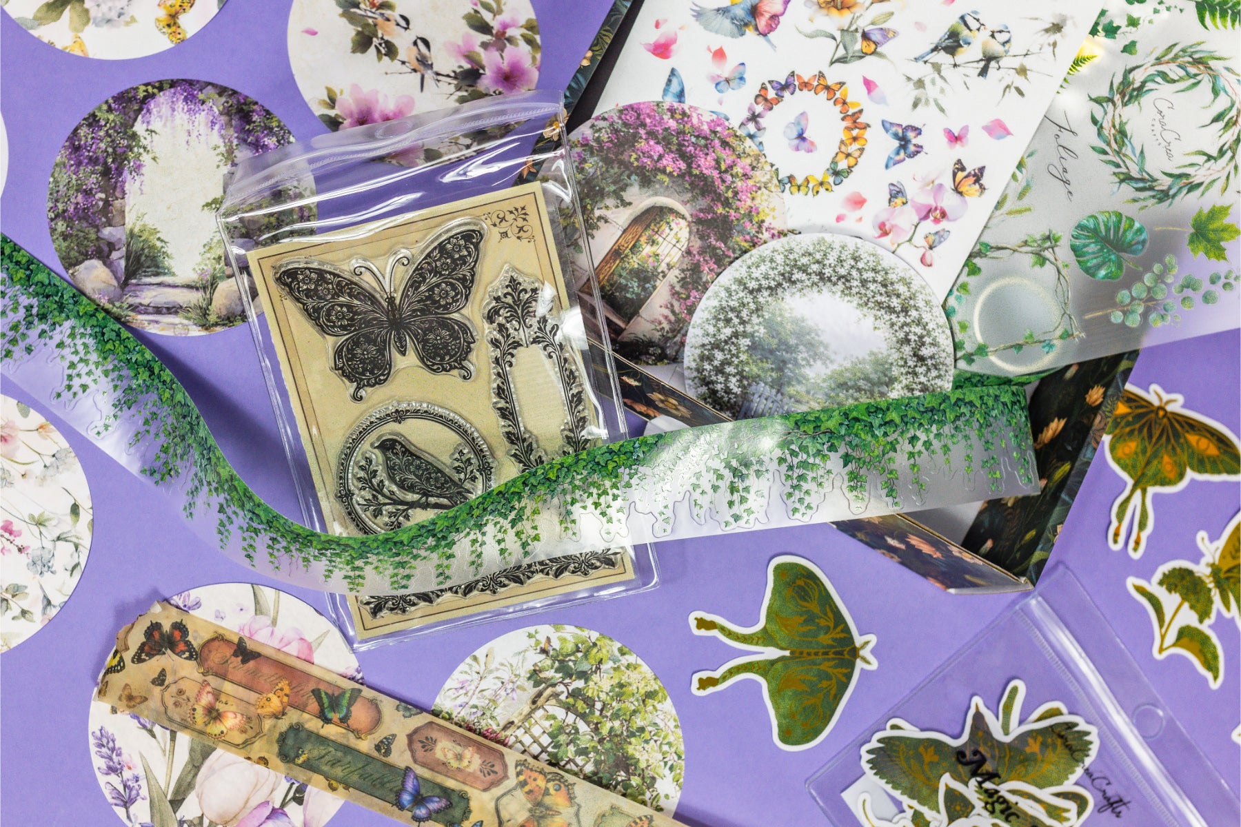 Birds, Foliage & Butterflies Box
