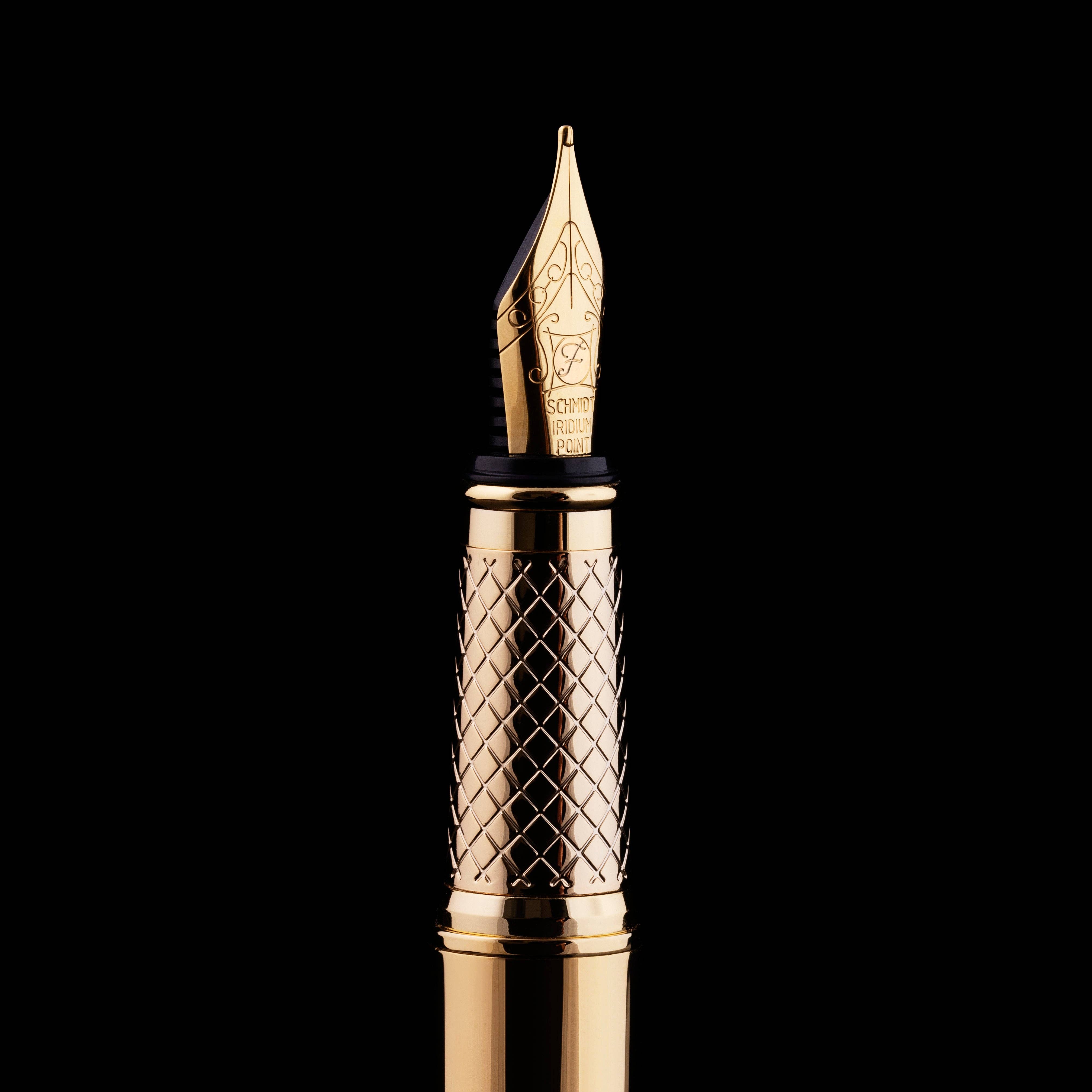 Classic Gold Fountain Pen - Fine Nib