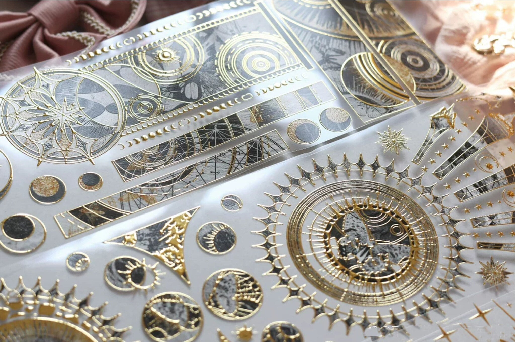 Black & Gold Tape Loop