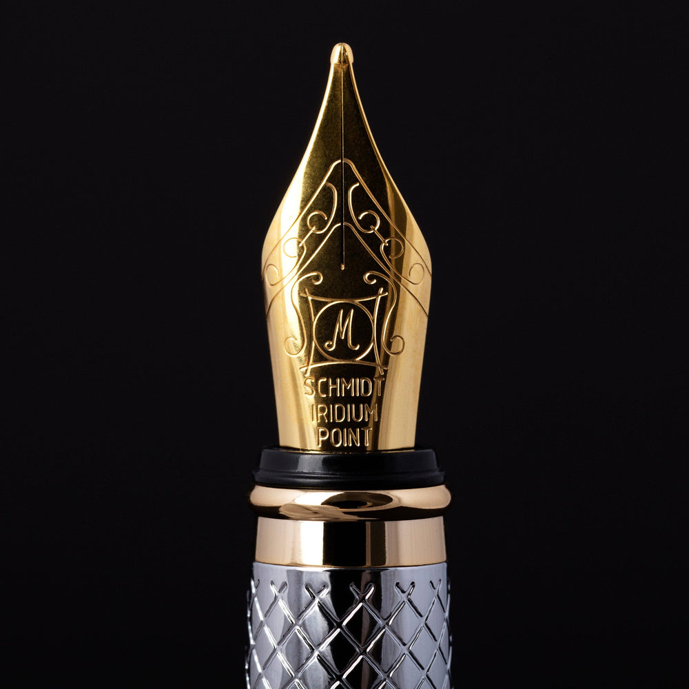 Classic Silver Chrome Fountain Pen - Medium Nib
