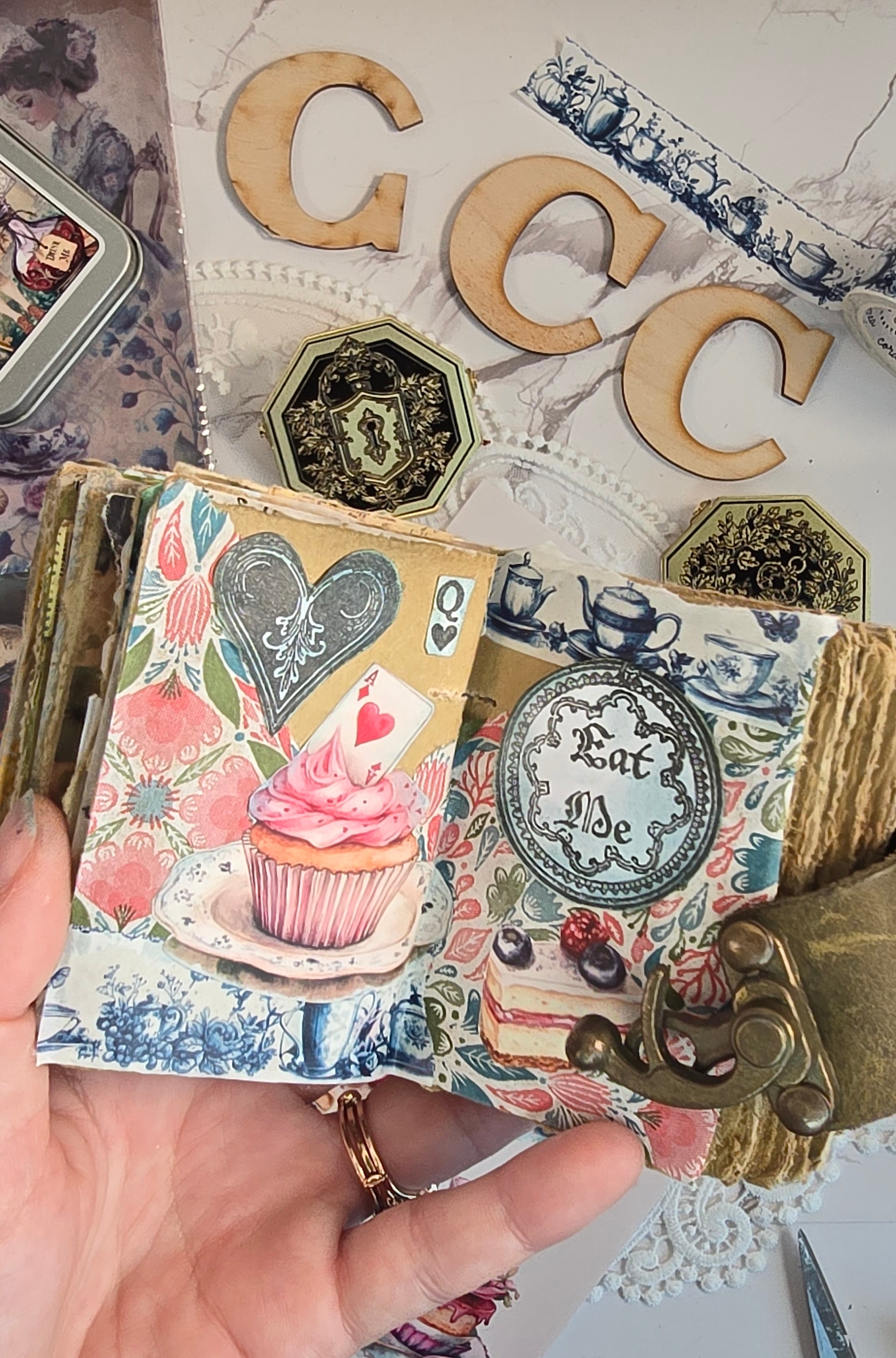 Alice Box — Bundles & Boxes | CoraCreaCrafts