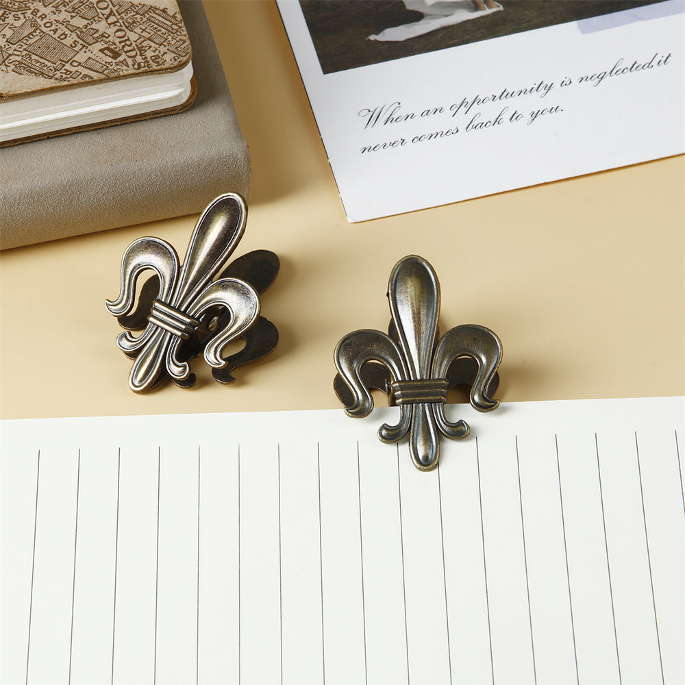 Fleur de Lis Clips