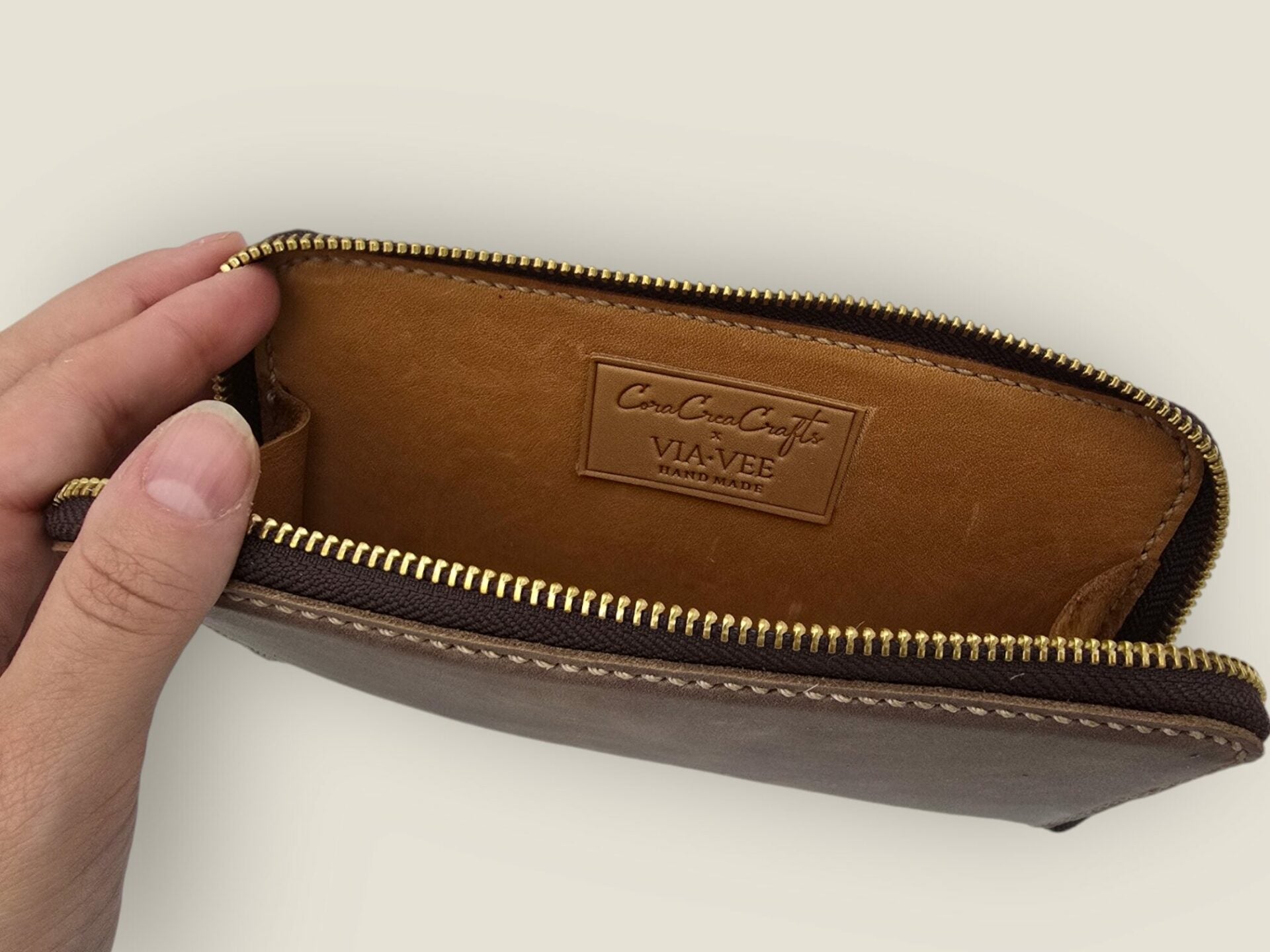 Zipper Wallet – Chocolate