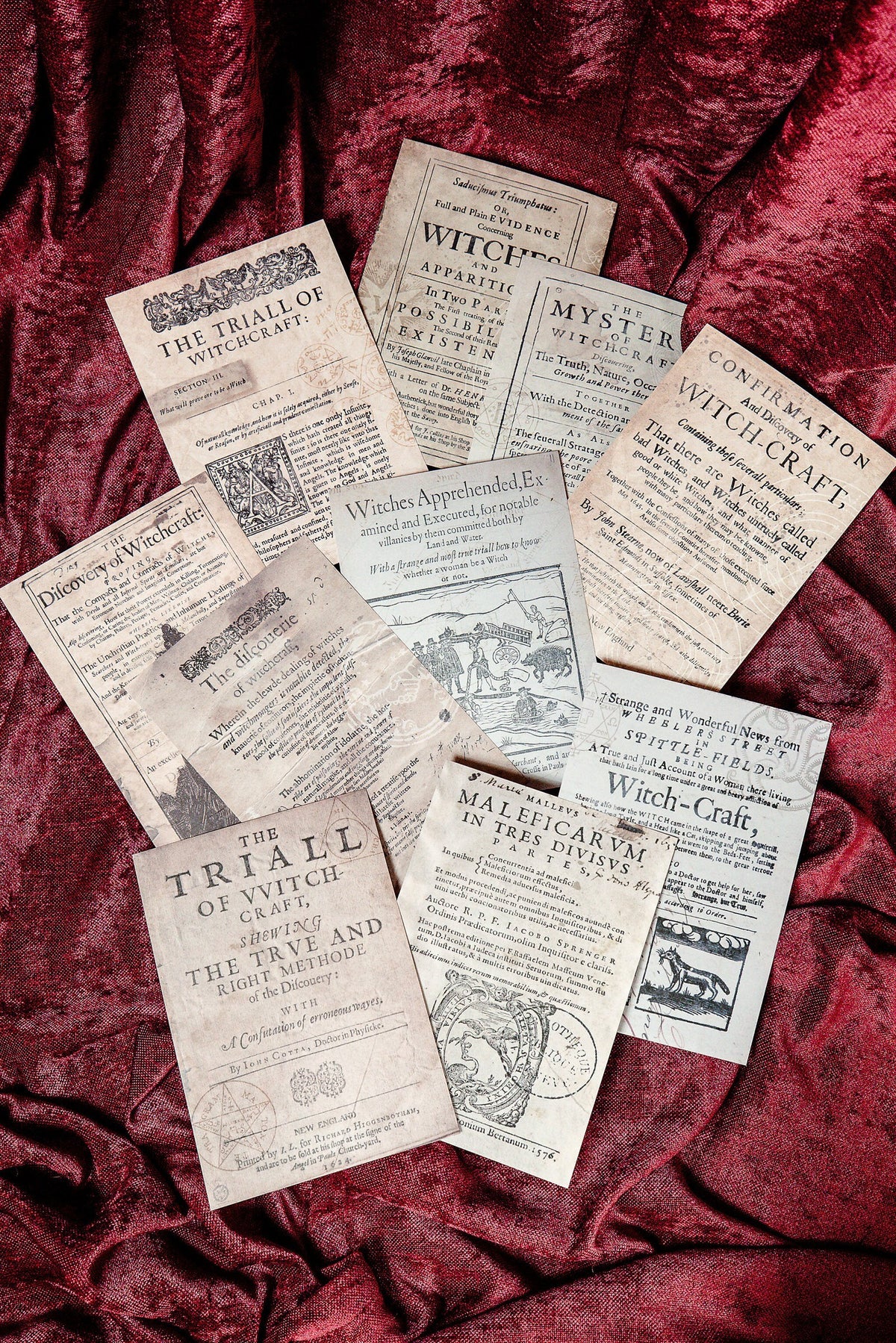 Witch Hunt Paper Set