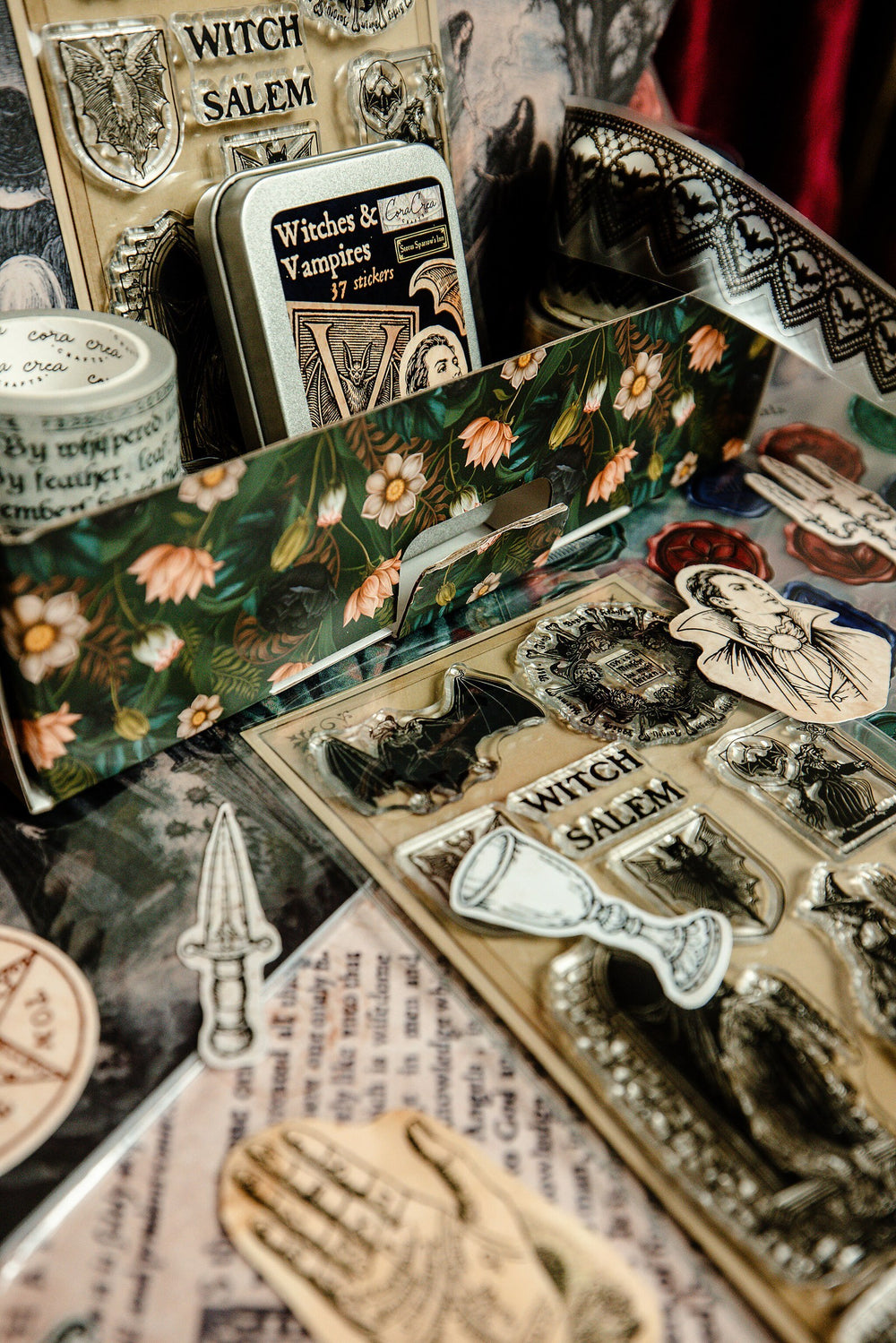 Witches & Vampires Box - detail 9