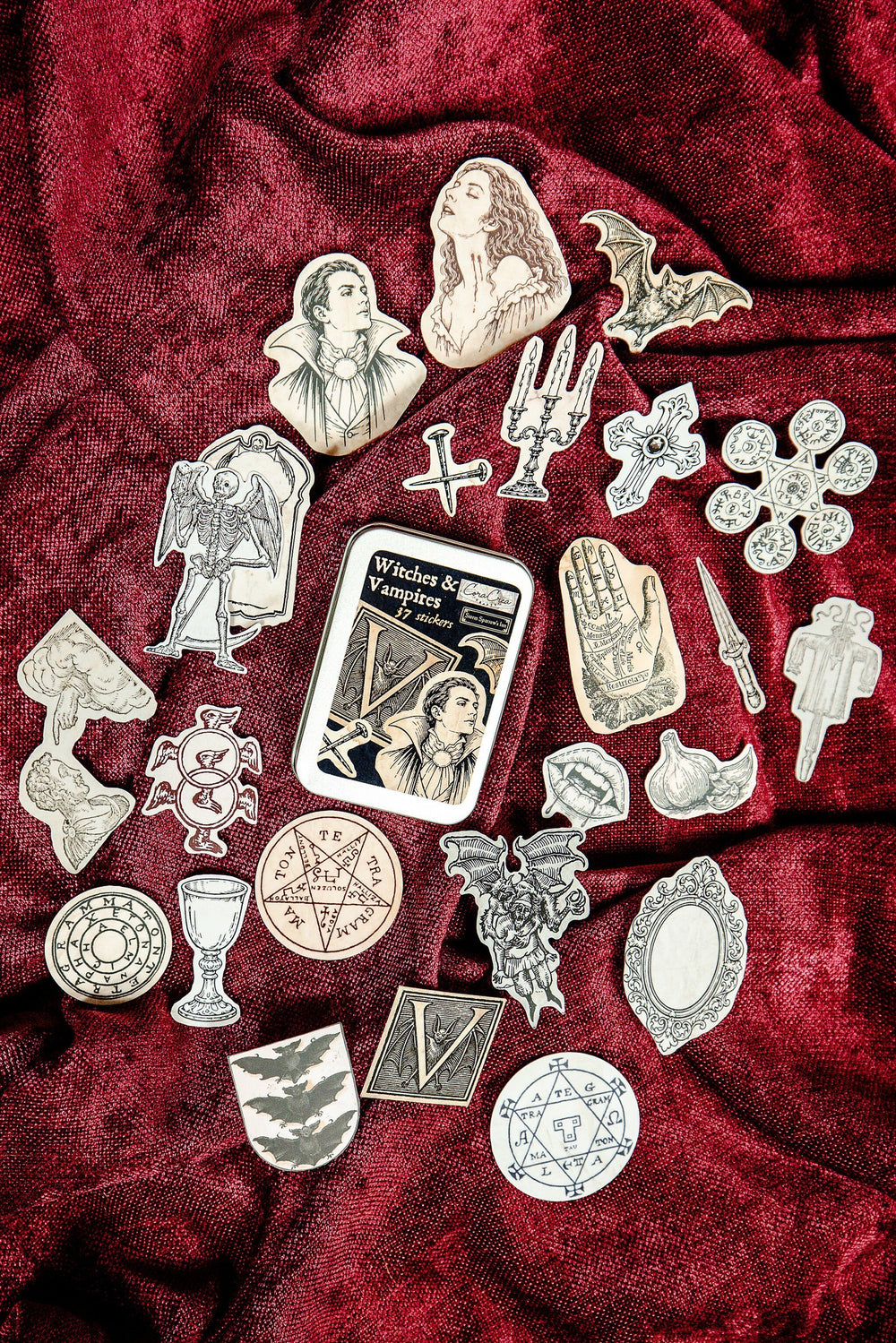 Salem, Witches & Vampires Tin Box - detail 2