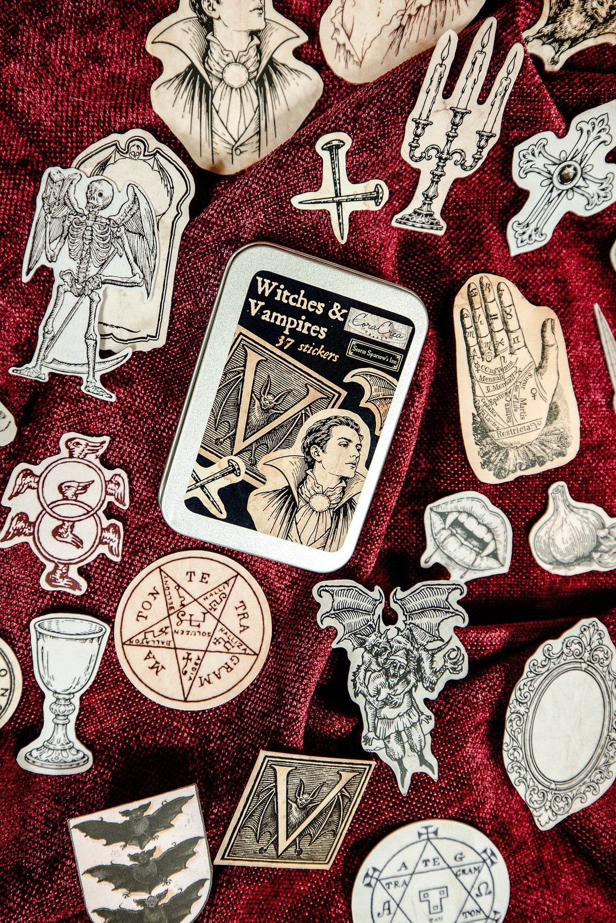 Salem, Witches & Vampires Tin Box - detail 3