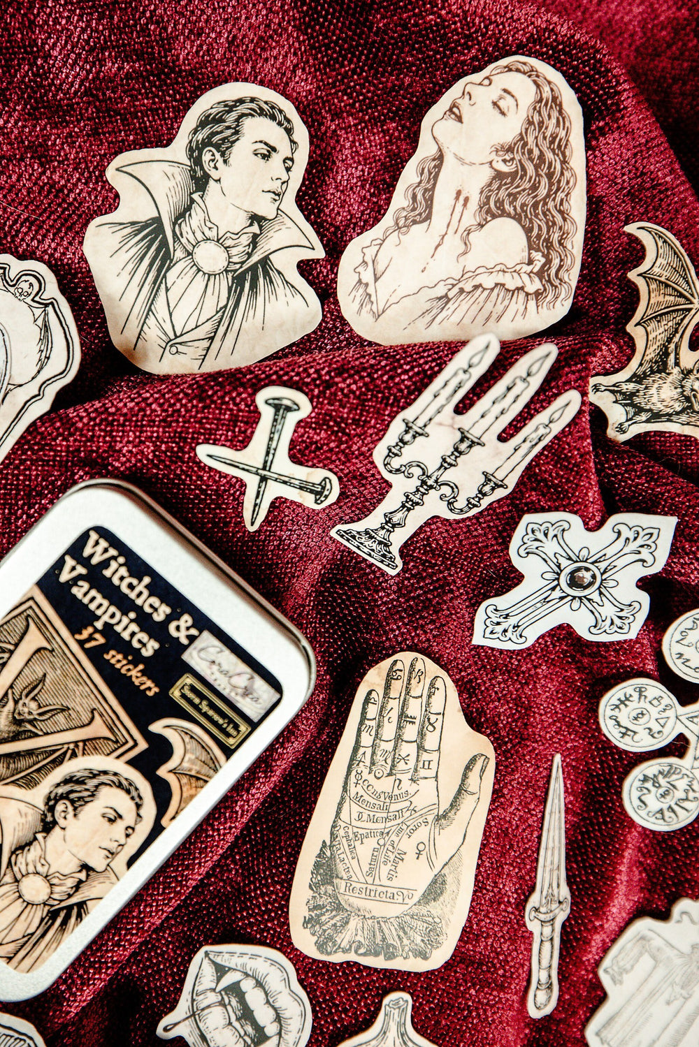Salem, Witches & Vampires Tin Box - detail 7