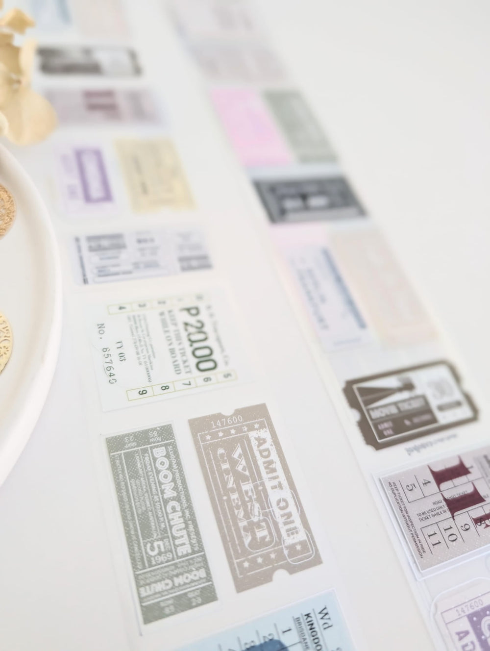 Memorabilia Silver Foil Tape Loop