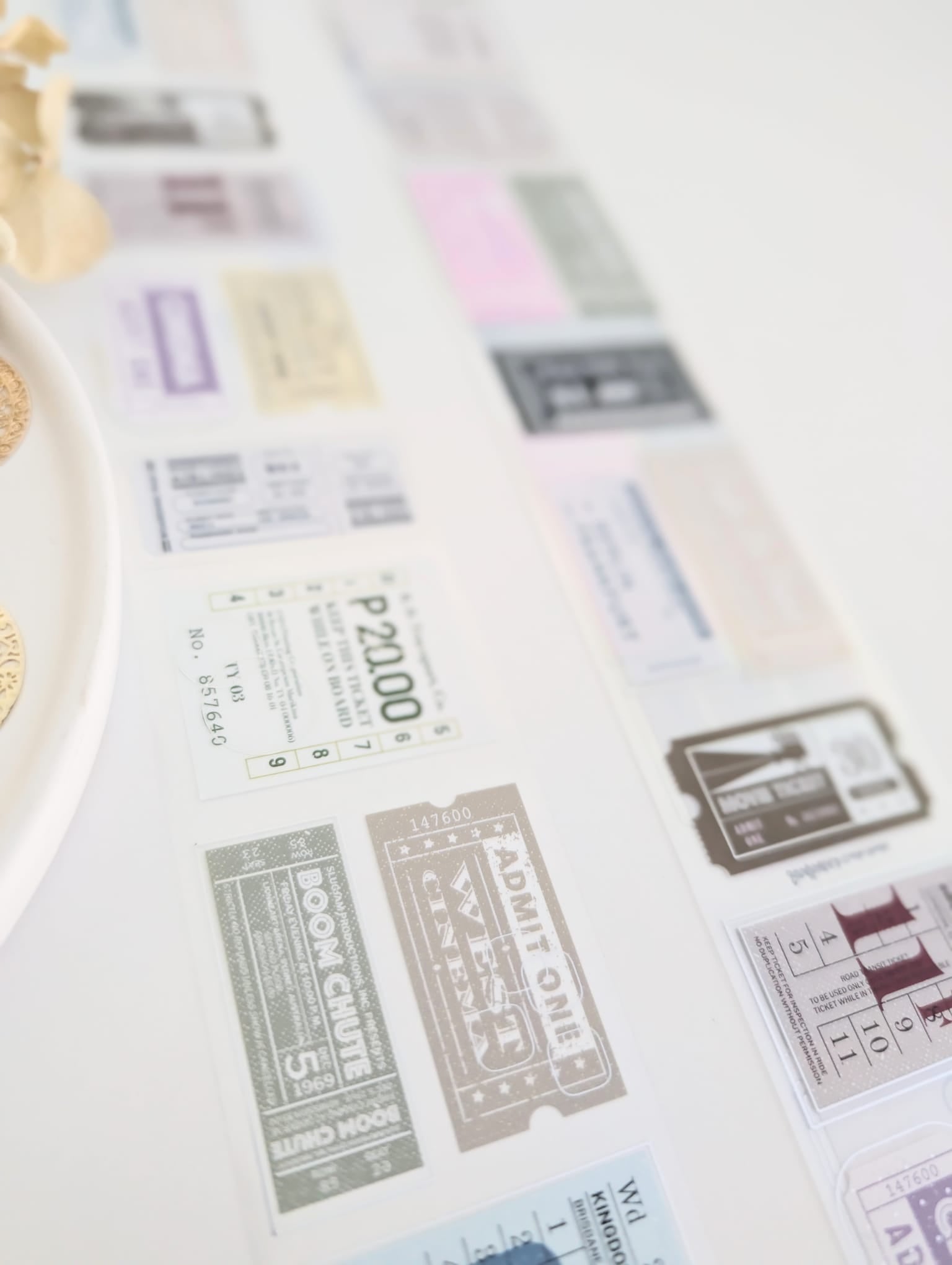 Memorabilia Silver Foil Tape Loop