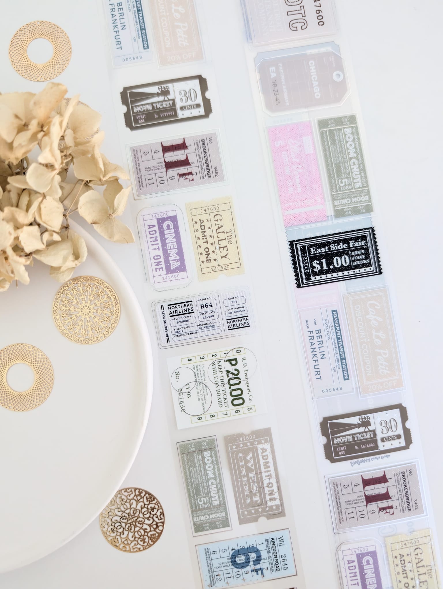 Memorabilia Silver Foil Tape Loop