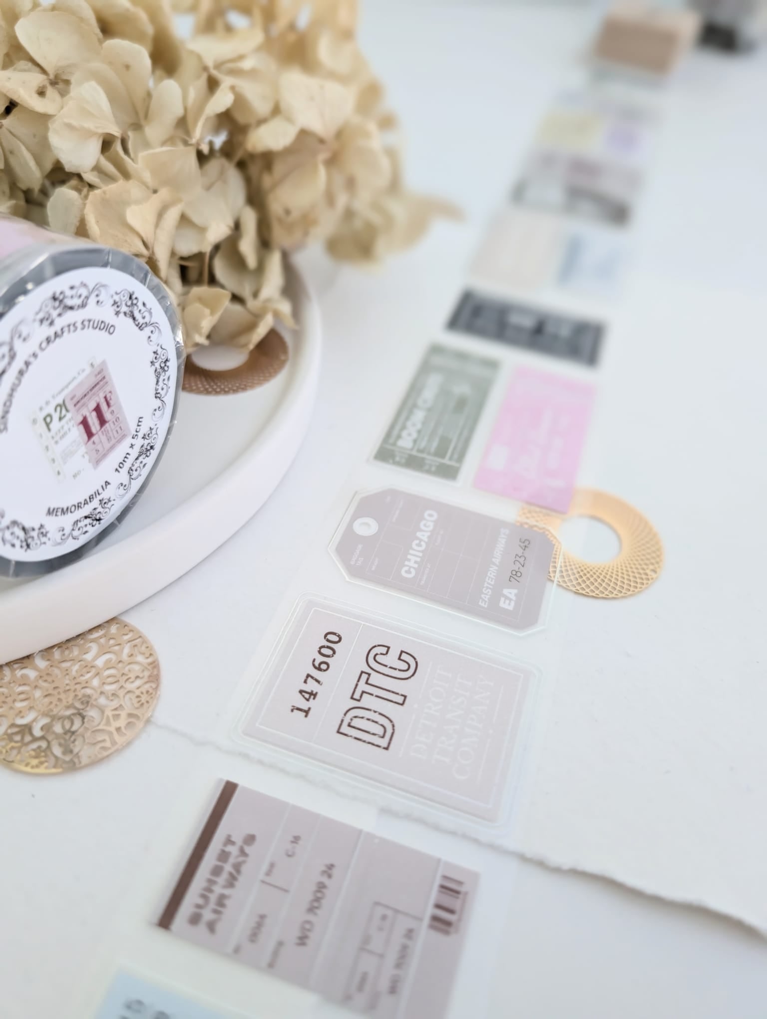 Memorabilia Silver Foil Tape Loop