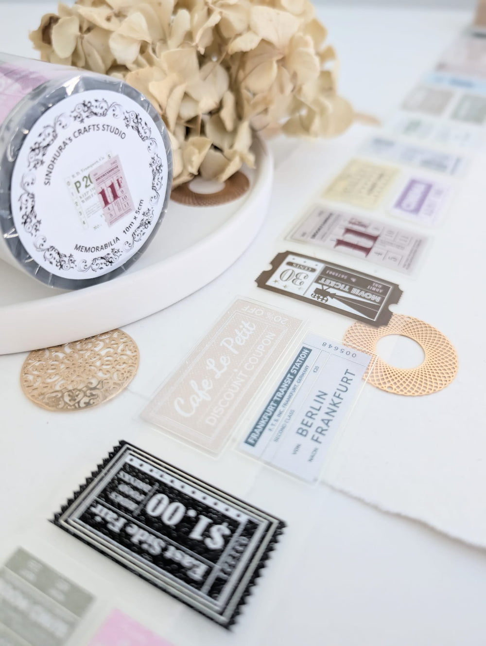 Memorabilia Silver Foil Tape Loop