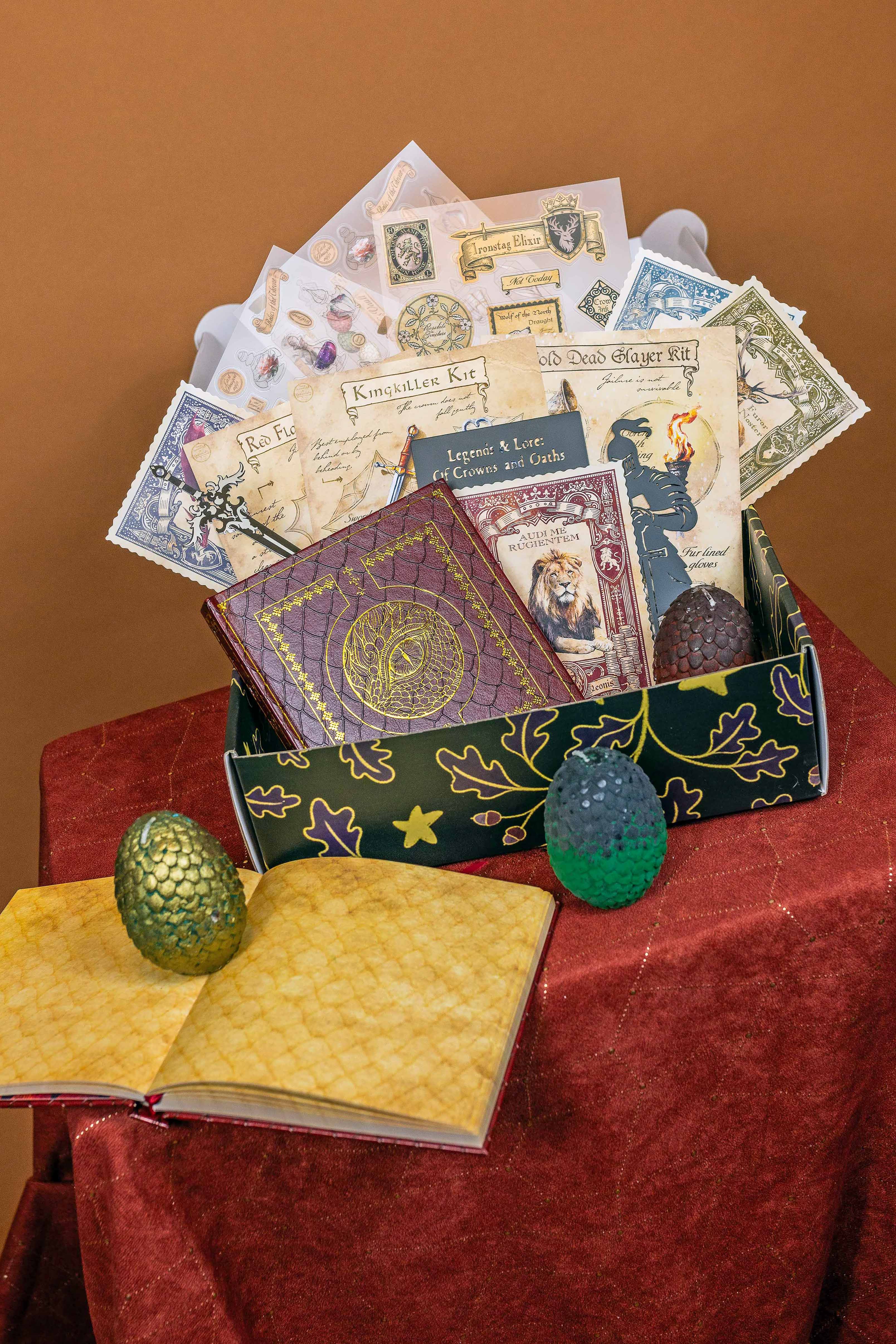 Legends & Lore - Of Crowns & Oaths