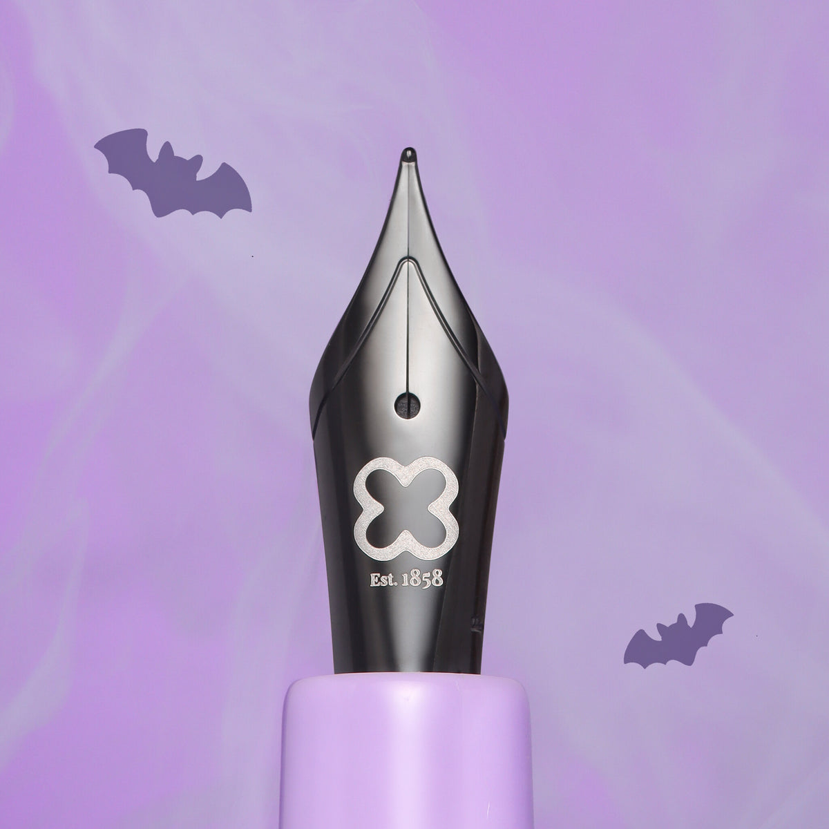 Sweetly Haunted Estie nib close-up