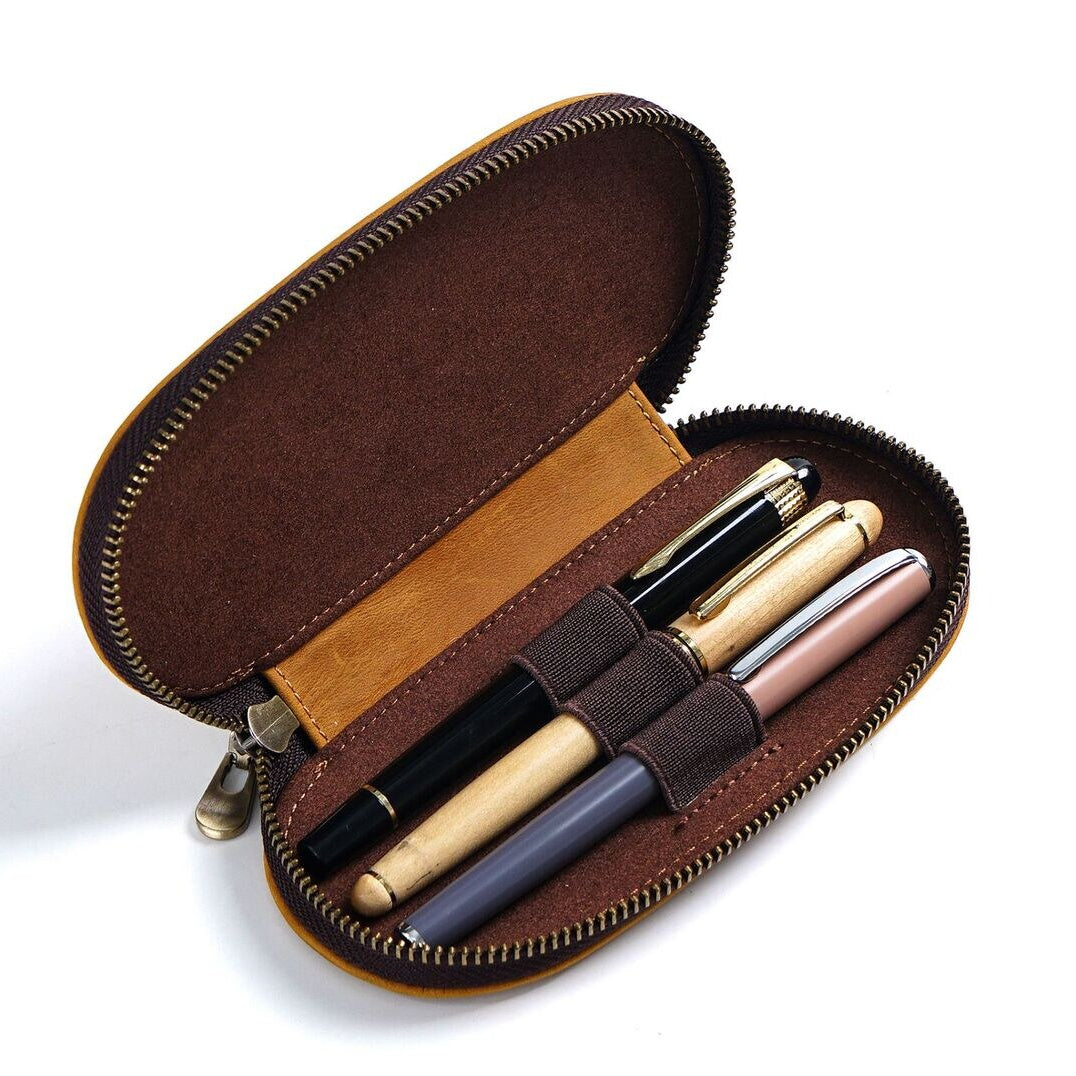 Crazy Horse Leather Three-Pen Box - detail 1