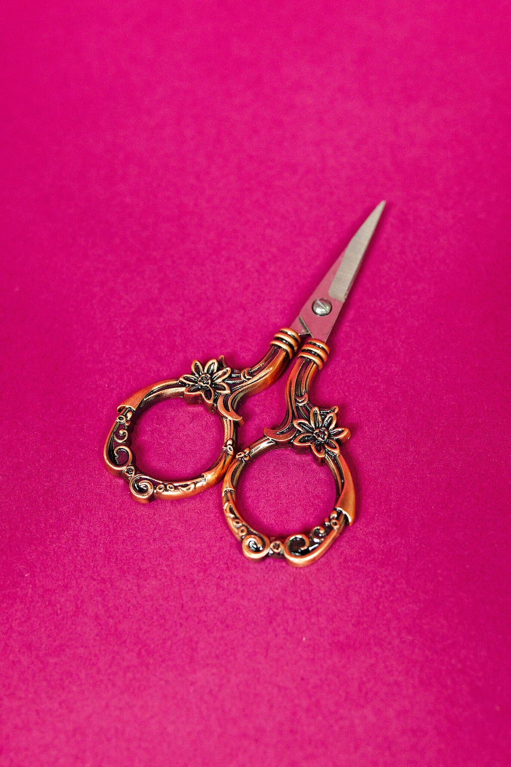 Spring Lily Scissors