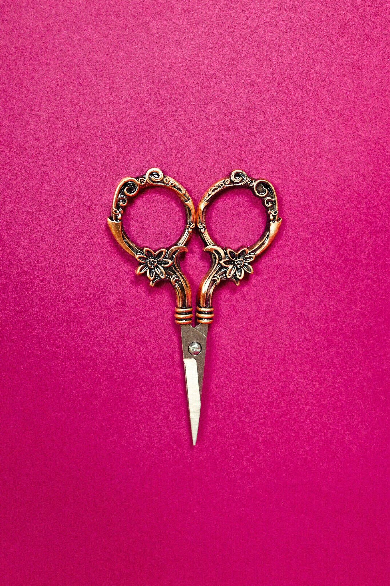 Spring Lily Scissors