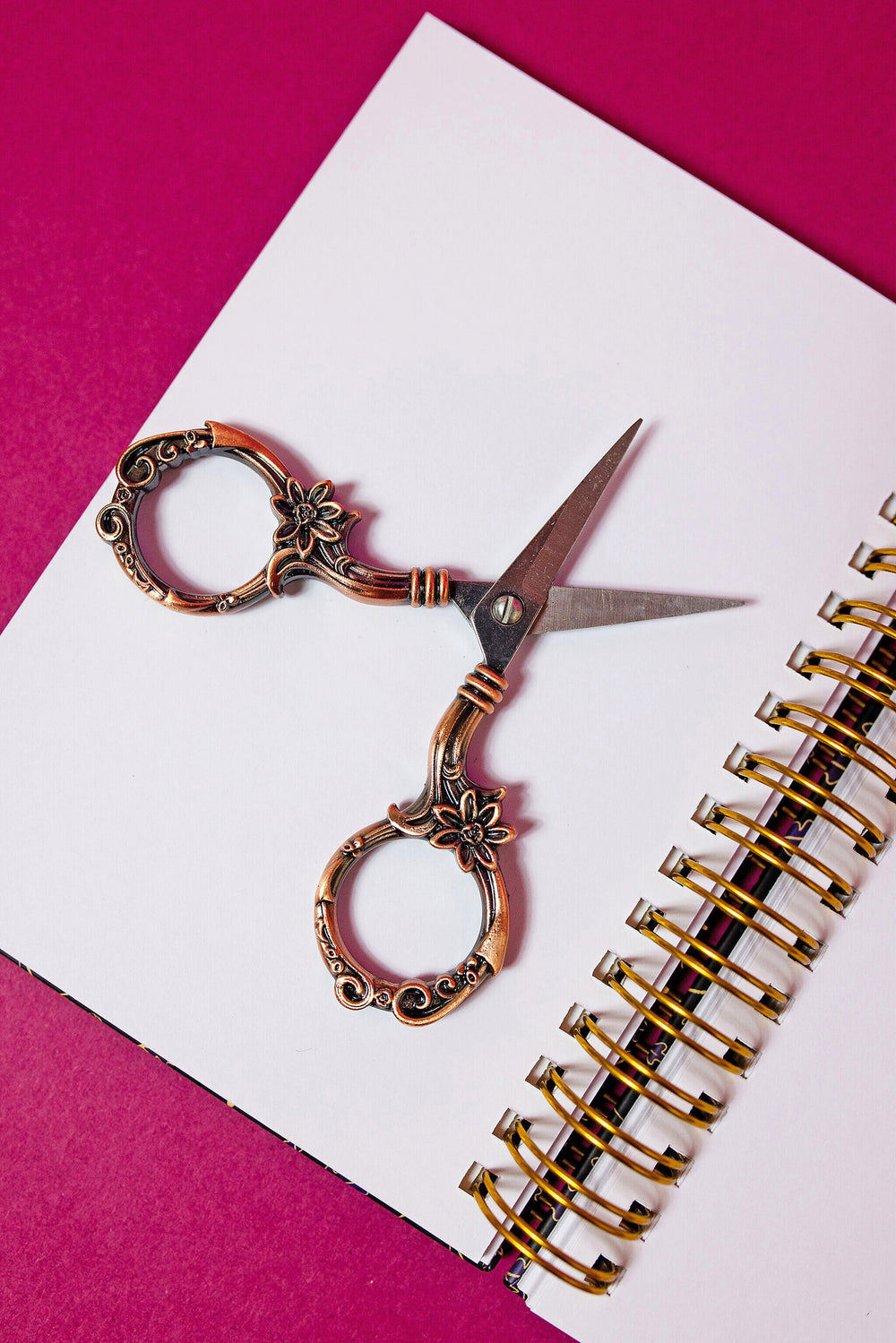 Spring Lily Scissors