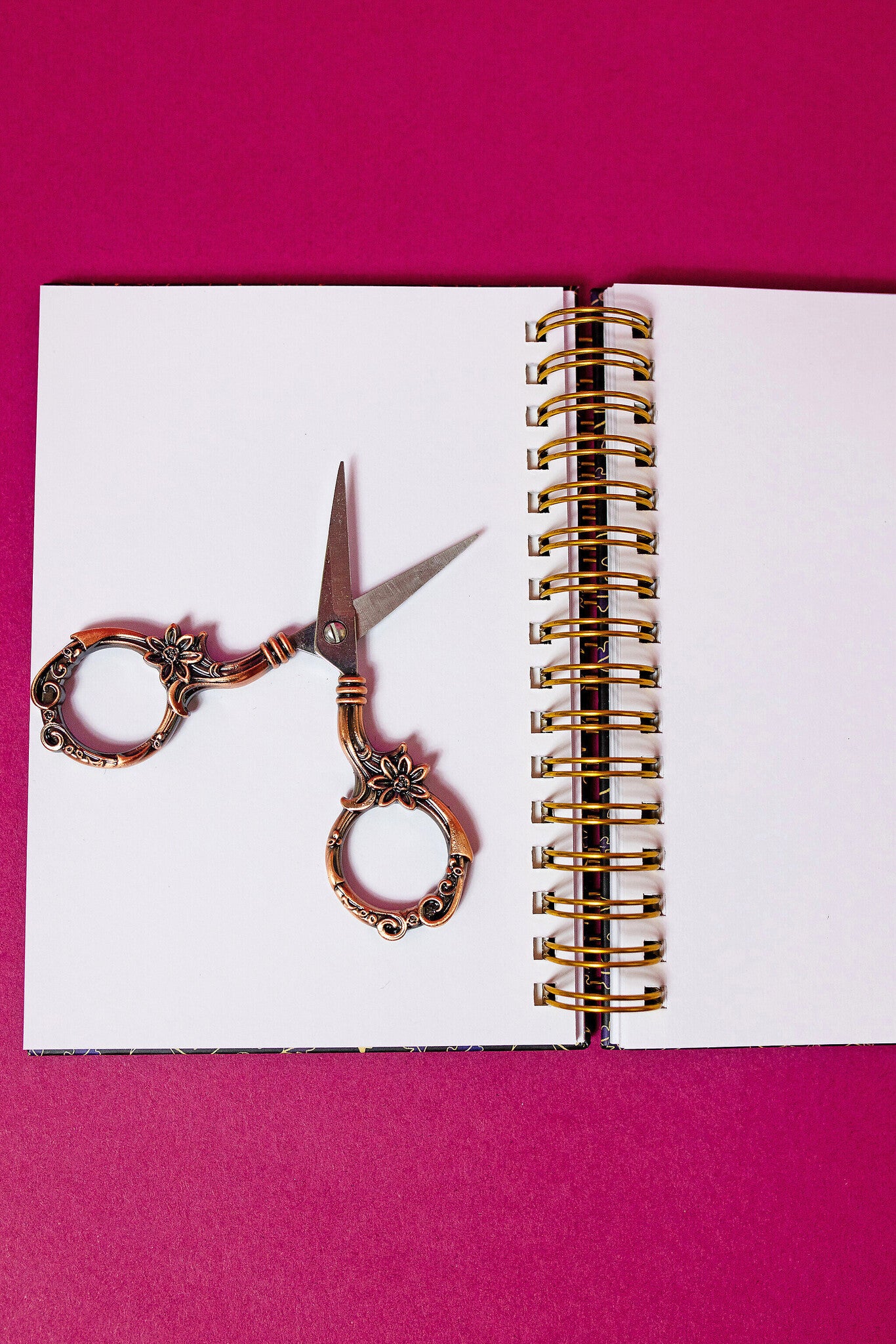 Spring Lily Scissors