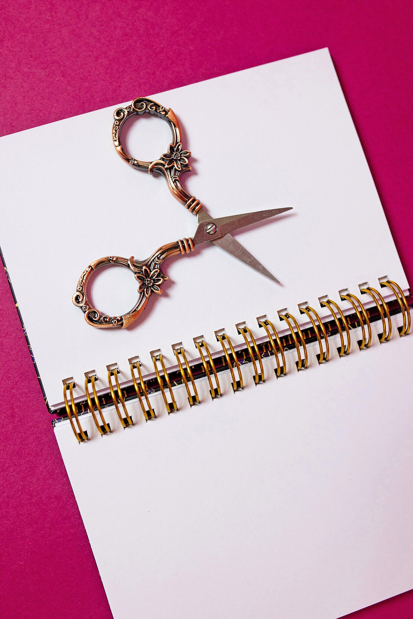 Spring Lily Scissors