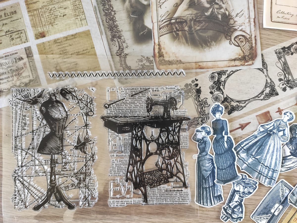 Victorian - November 2020 subscription box image 3