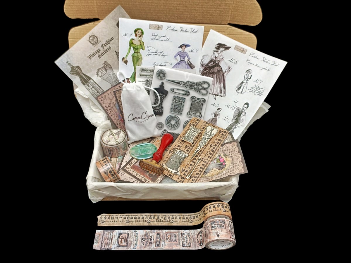 Fashion - September 2022 subscription box image 2