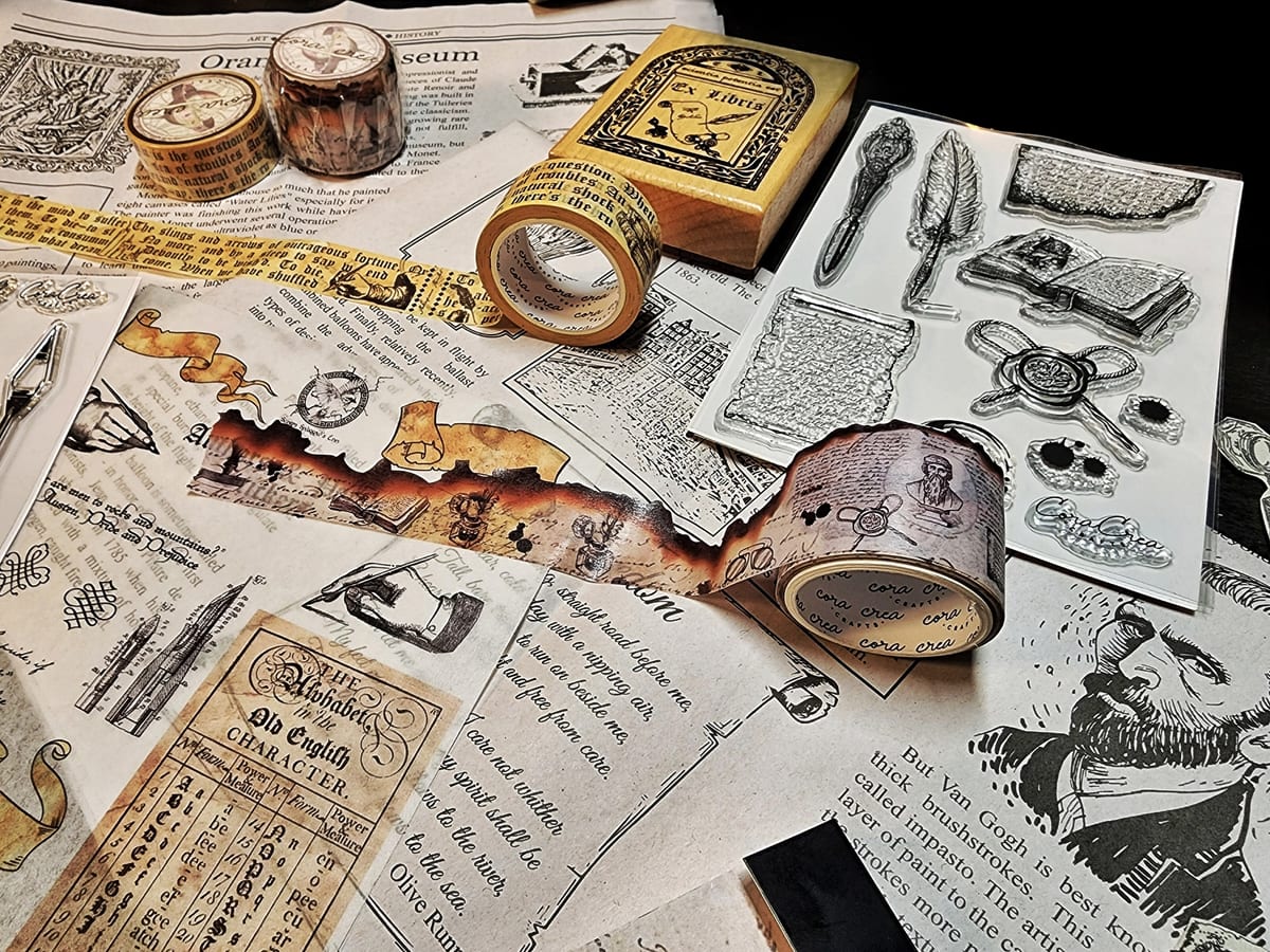 Writers & Poets - December 2022 subscription box image 3