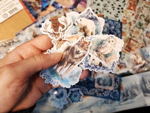 Winter - January February 2024 subscription box image 3